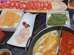 -热火朝天鲜切牛肉火锅(南强街巷店)