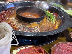 -黄潇洒老火锅(九眼桥宏济巷店)