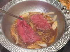-牛YO寿喜烧·铁板烧和牛火锅自助(市府恒隆店)