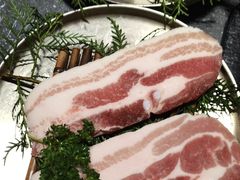 -草家酱蟹炭火烤肉店(珲春南路二店)