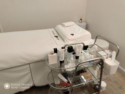 -JNK皮肤管理中心