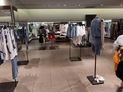 -ZARA(凯德乐峰广场店)