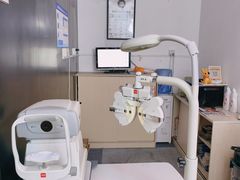 -罗伯特眼镜·蔡司官方授权(罗湖国贸店)