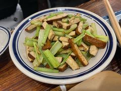 芹菜炒香干-刘师父老汉口江湖菜(蔡锷路店)