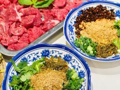 -王奋斗贵州酸汤牛肉火锅
