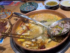 -洱火云南酸菜牛肉火锅(石景山当代商城店)