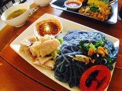 藍藍麵-蝶豆花蓝面条
