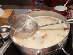 -尚尚仙·酸汤猪手·猪肚鸡火锅(华联万柳购物中心店)