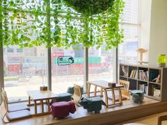 -藏猫猫咖啡主题馆(中央大道店)