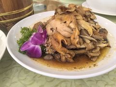 -鹏城人家海鲜酒家·23年老字号(较场尾店)