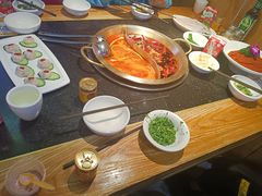 -潮火锅·麻辣牛肉火锅(观音桥方圆·LIVE店)