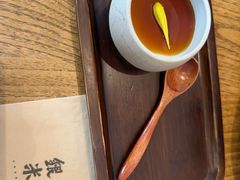 手工黑糖豆花-银米·云南传统过桥米线(双廊黑金冠店)
