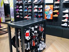 -NIKE(虹悦城店)