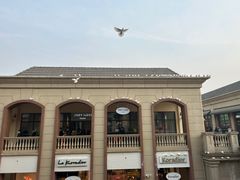 -王府井奥莱临潼小镇(临潼店)