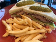 沪式鸡肉俱乐部三明治-上海苏宁宝丽嘉酒店·Cafe Bellagio西餐厅