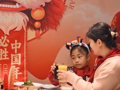 -必胜客(WOW中心城店)