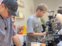 -YEEGIN COFFEE也径咖啡