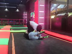 -酷跳蹦床主题公园(万胜广场店)