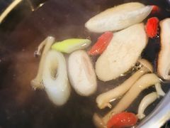 菌汤小火锅-丽江庭院之爱在路上(西单店)