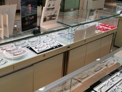 -宝岛眼镜(群光广场店)
