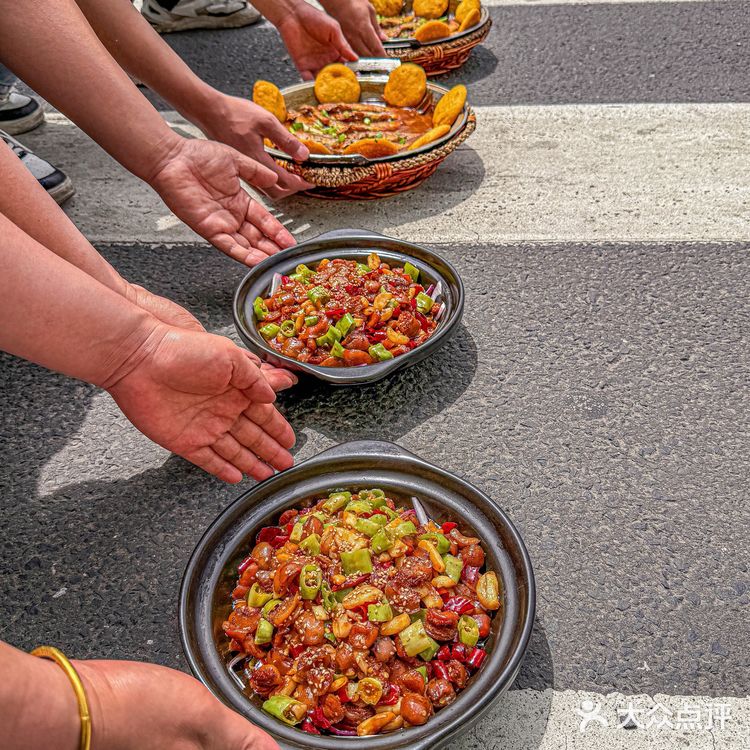 环翠区鲜货天花板！这鲁菜馆香到扶墙出！