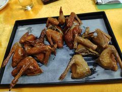 红烧乳鸽-鸽王世家(东华东路店)