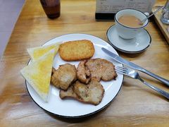 -荣晖咖啡美食(司打口店)