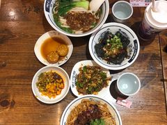 -黑白电视长沙小吃(悦汇城店)