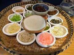 -包整·丝娃娃(一览甲秀楼风景店)