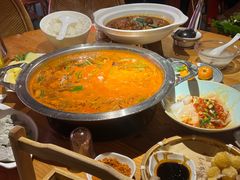 -野山舂·贵州现舂酸汤牛肉(鸿通城店)