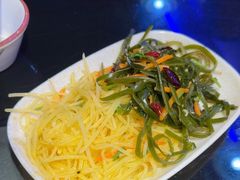 -鱼窝棚柴火铁锅炖(富山屯店)