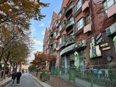 -钟书阁(松江泰晤士小镇店)