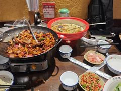 -富正毅三下锅·湘西韵味(天门山索道店)