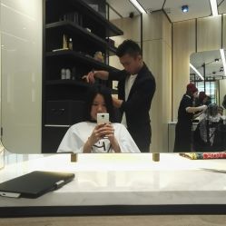 -HAIR CORNER