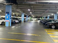 -大润发杨浦店-停车场