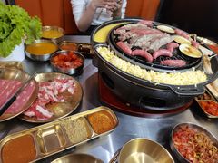 -胡悦里韩式烤肉(芝罘万达广场店)