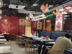-辣小妮de川菜馆(红旗Mall店)