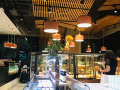 -Dough&Joe团憩(瑞虹天地月亮湾店)