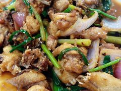 沙姜炒本地鸡-姐妹临高乳猪店(海垦路店)