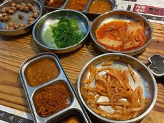 -青瓦炭韩潮烤肉(花园道店)