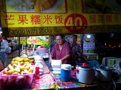 -芒果糯米饭摊子