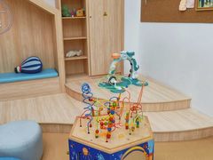 -蒙蒙狮蒙台梭利儿童之家