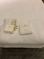 -香港倾城国际·美容美体中心