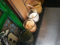 -手劲鱼丸馄饨铺(哈一百店)