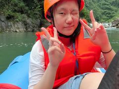 -安吉龙王山峡谷漂流