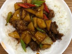 土豆牛腩盖饭-西北朗益和穆斯林餐厅