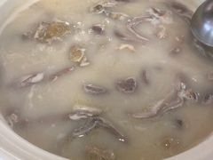 让人微笑的汤胡椒猪肚鸡-鼎尊锅物料理(五角场店)