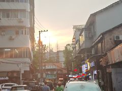 -郑记•不夜城烧烤•龙虾•虾蟹(黄鹤楼店)