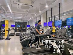 -发条鸭无人健身房(浦东北艾路店)