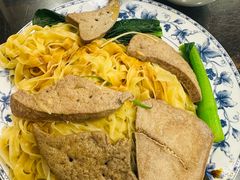 爽脆鲜猪润捞粗面-丽的面家(多宝路店)